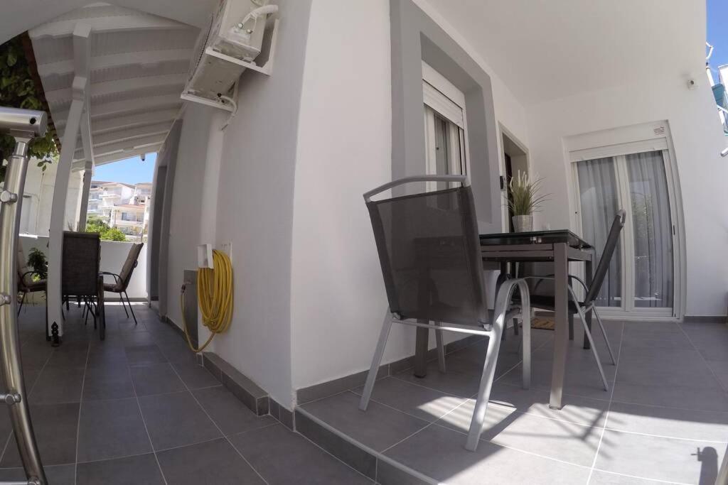 Polychrono New 2 Bedroom Apt. Just By The Sea! Zewnętrze zdjęcie